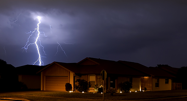 Gutter-Helmet-The-Importance-of-Strong-Mounting-Brackets-for-Gutter-Protection-System