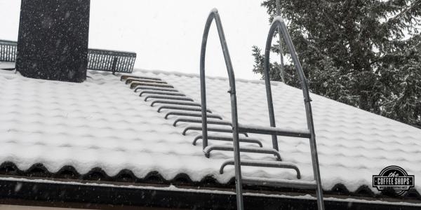 Winter roof warning signs every homeowner should know