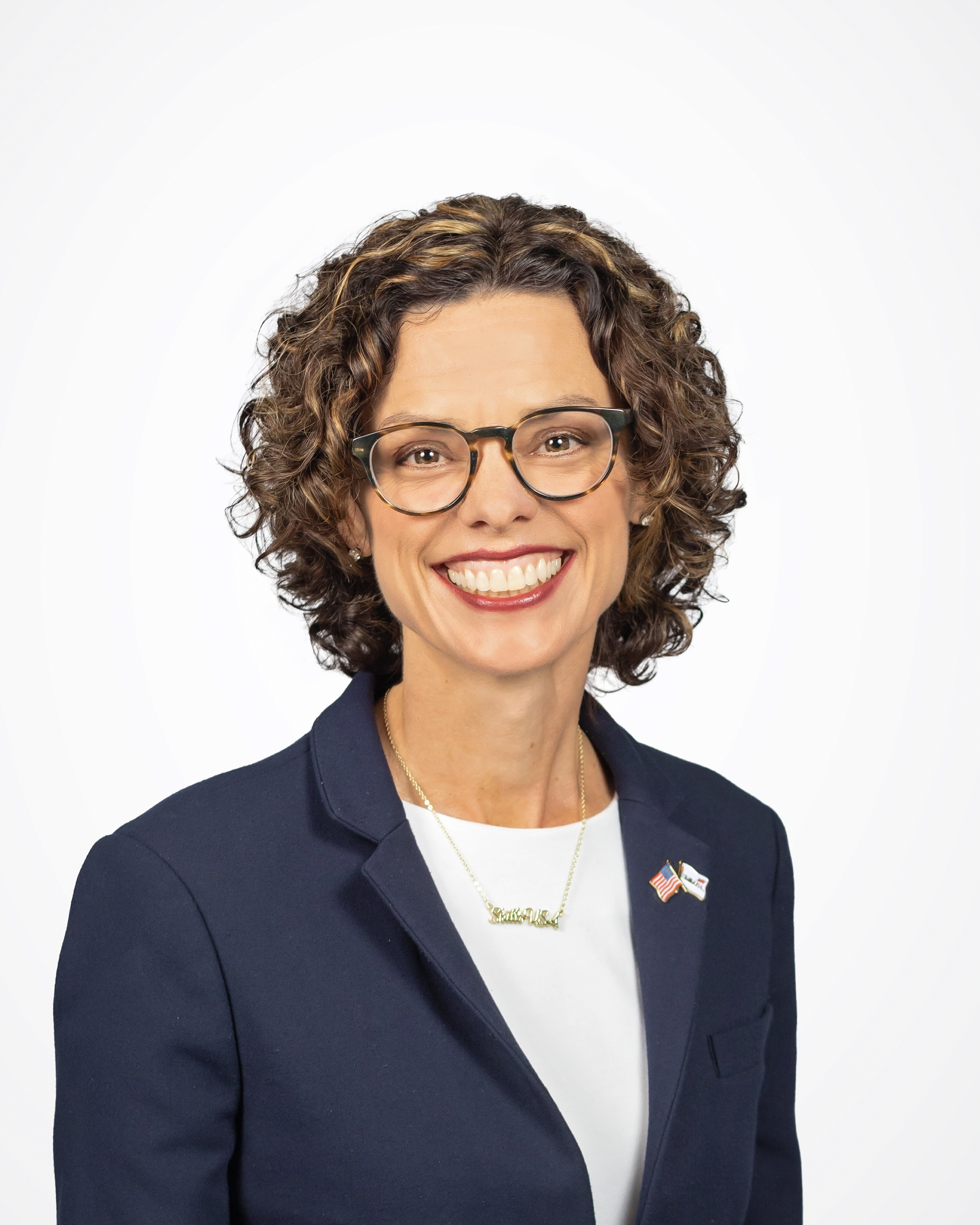 Chelle Travis - headshot